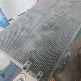 Toyata konsaner radiotor