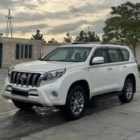 Toyota Land Cruiser Prado 2013