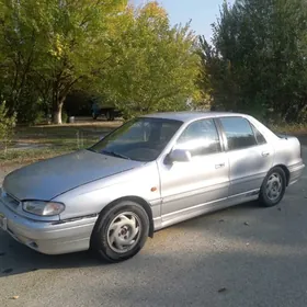 Hyundai Elantra 1995