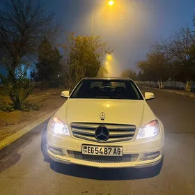 Mercedes-Benz C250 2008