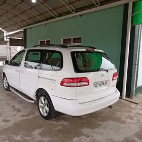 Toyota Sienna 2001