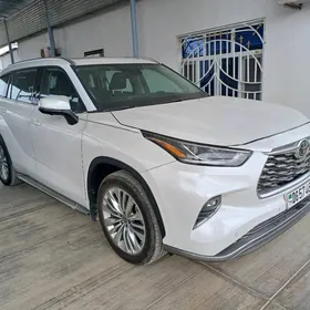 Toyota Highlander 2024