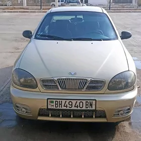 Daewoo Lanos 2001