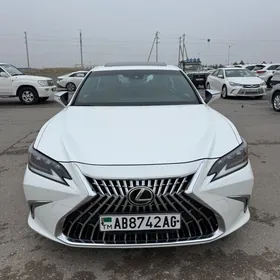 Lexus ES 350 2019