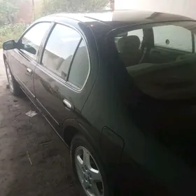 Nissan Maxima 1996