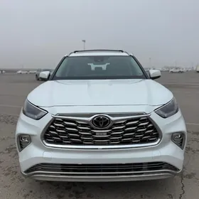 Toyota Highlander 2022