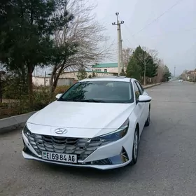 Hyundai Elantra 2021