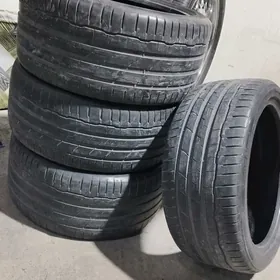 TEKER 235 45 18 BRIDGESTONE