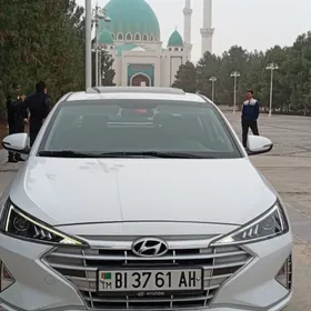 Hyundai Elantra 2020