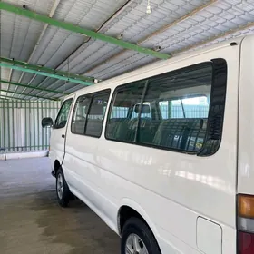 Toyota Hiace 2003