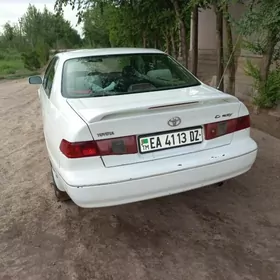 Toyota Camry 1999