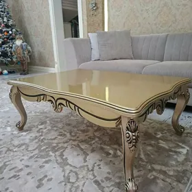 журнальный столик