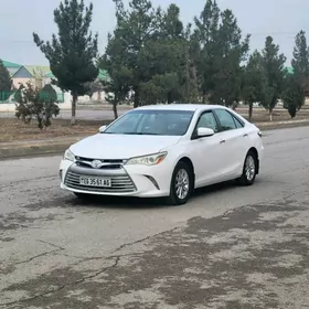 Toyota Camry 2017