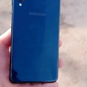 SAMSUNG A7 18SAMSUNG A7  18