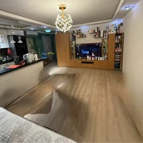 3 KOMNAT 30MKR 1NJI ETAJ