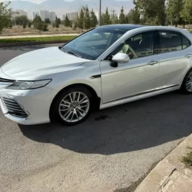 Toyota Camry 2022