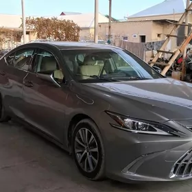 Lexus ES 350 2022
