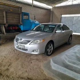 Toyota Camry 2010