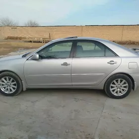 Toyota Camry 2004
