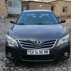 Toyota Camry 2010