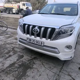 Toyota Land Cruiser Prado 2011
