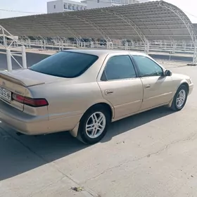 Toyota Camry 1997