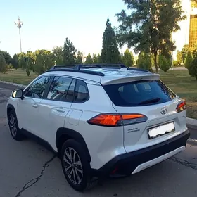 Toyota Corolla Cross 2024