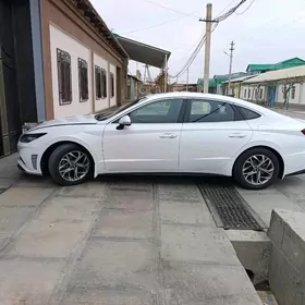 Hyundai Sonata 2021