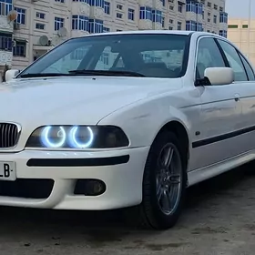 BMW E39 2003