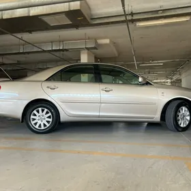 Toyota Camry 2004