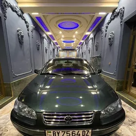 Toyota Camry 1999