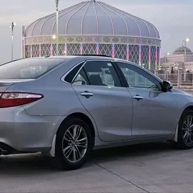Toyota Camry 2016