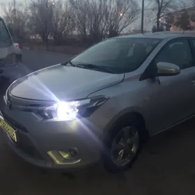 Toyota Yaris 2014