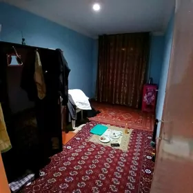 Продаётся 3 ком 1 этаж