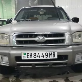 Nissan Pathfinder 2001