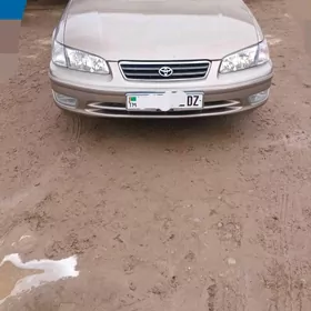 Toyota Camry 1999