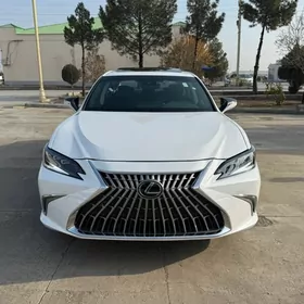 Lexus ES 350 2022