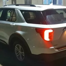 Ford Explorer 2021