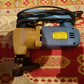 станок для резки тонкой стали