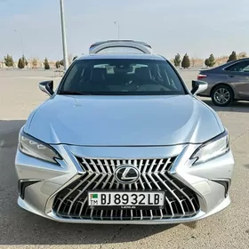Lexus ES 350 2022