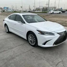 Lexus ES 350 2022
