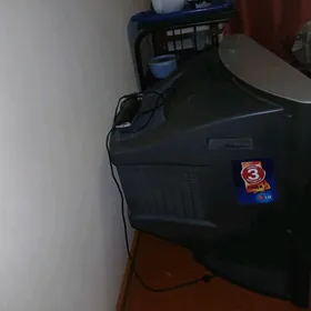 LG телевизор