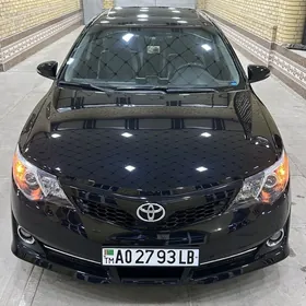 Toyota Camry 2011
