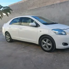 Toyota Yaris 2010