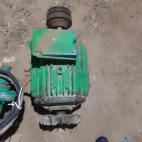 Dwigatel elektro generator