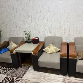 диван и  2 кресла