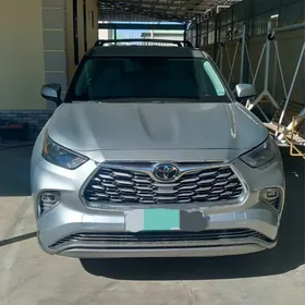 Toyota Highlander 2022