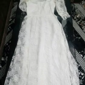 Платье белое
