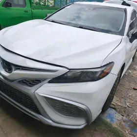 Toyota Camry 2022