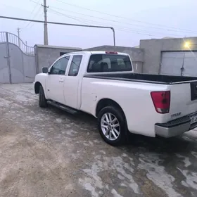 Nissan Titan 2005